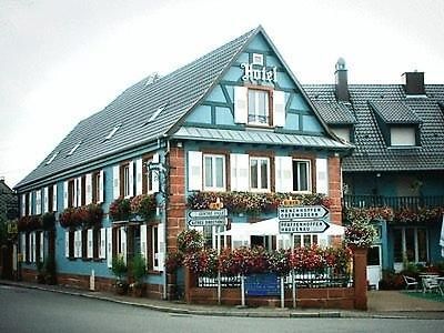 Logis Hotel Aux Comtes De Hanau Ingwiller Extérieur photo